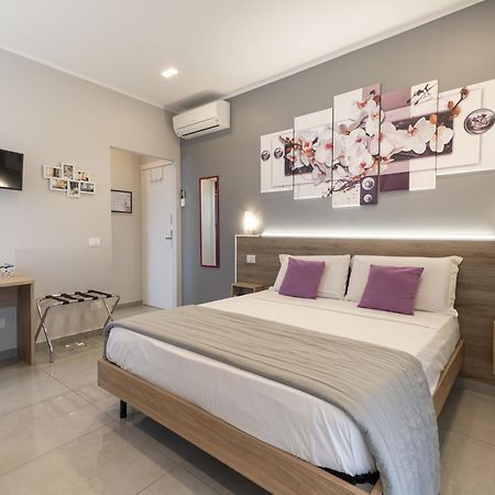 Affittacamere Orchidea For Tourists Hesperia Hosp Modena Exterior foto