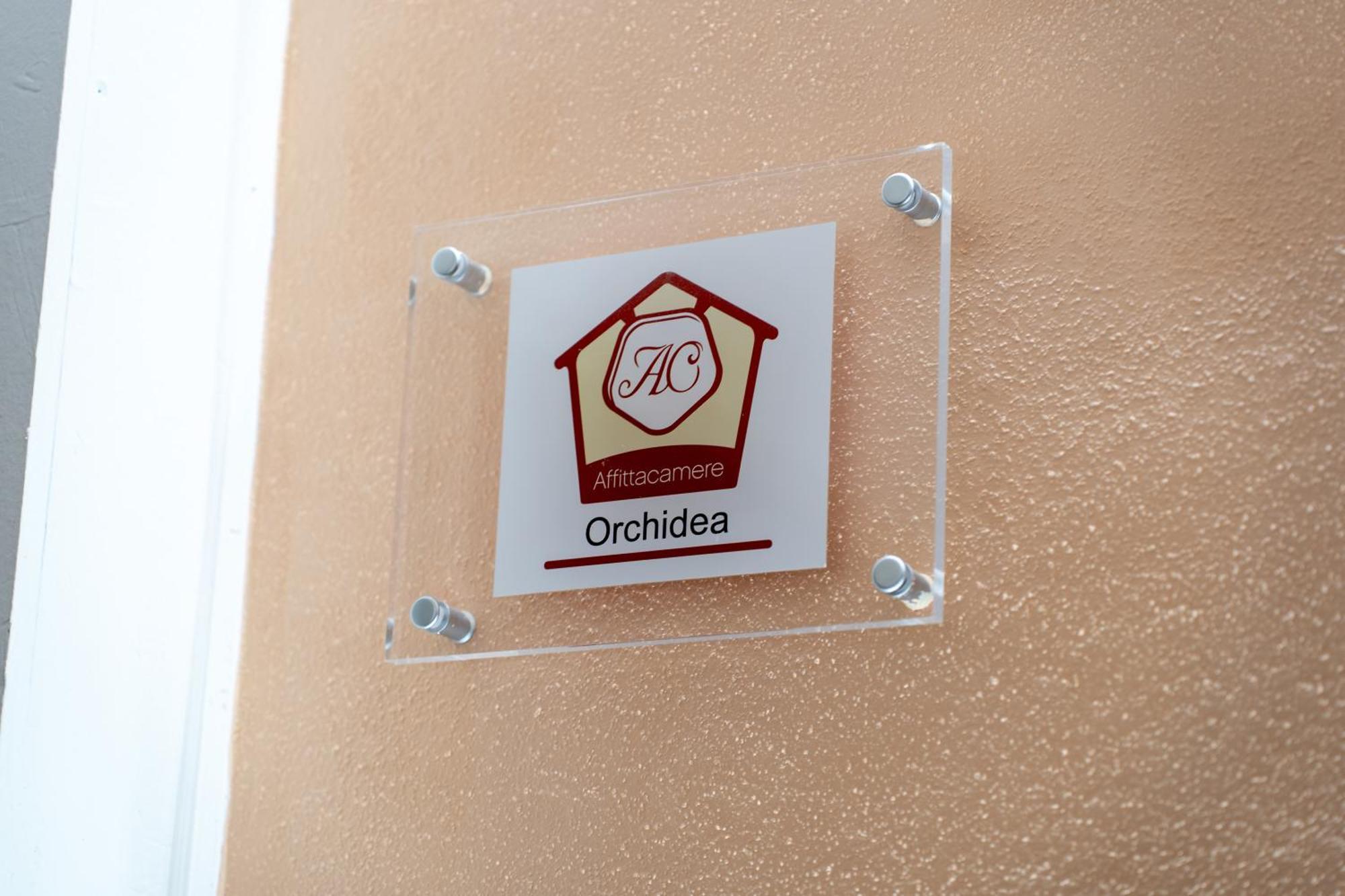 Affittacamere Orchidea For Tourists Hesperia Hosp Modena Exterior foto