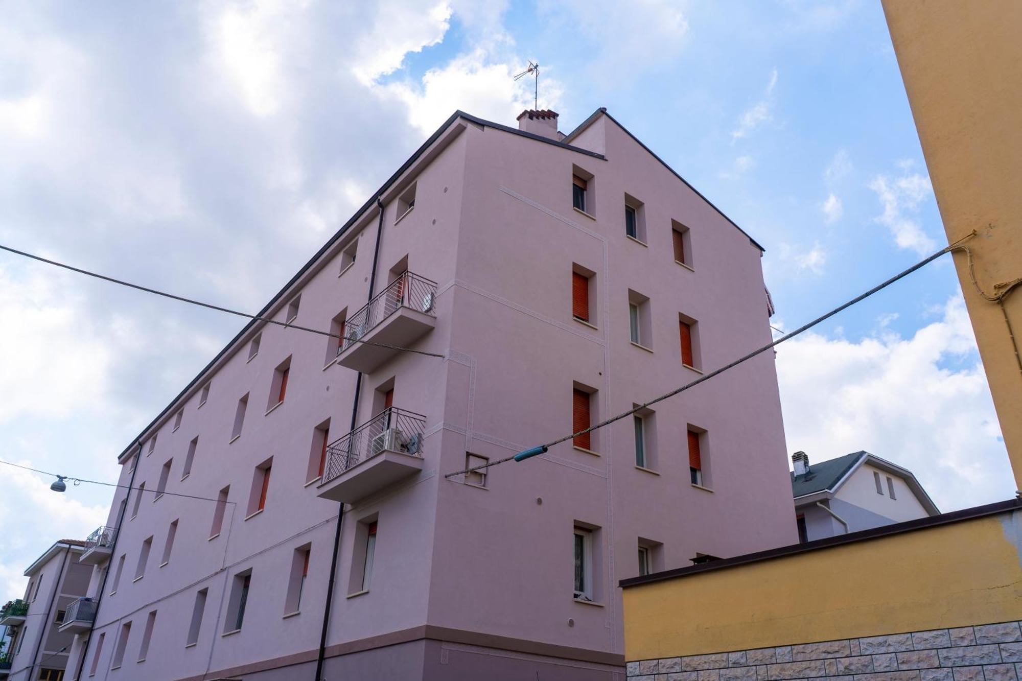 Affittacamere Orchidea For Tourists Hesperia Hosp Modena Exterior foto