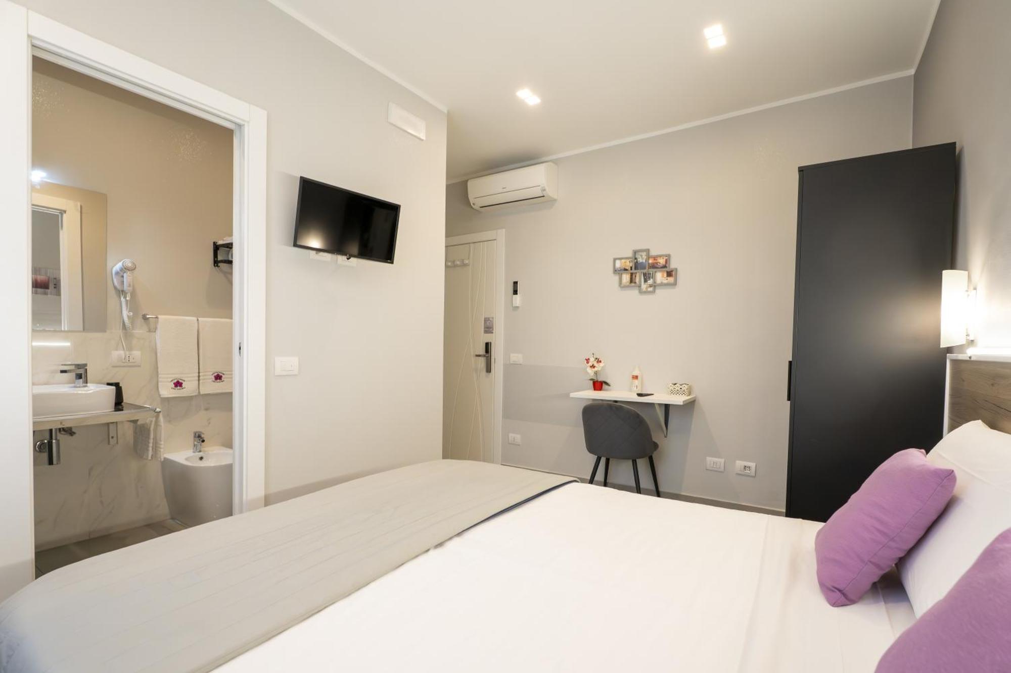 Affittacamere Orchidea For Tourists Hesperia Hosp Modena Exterior foto