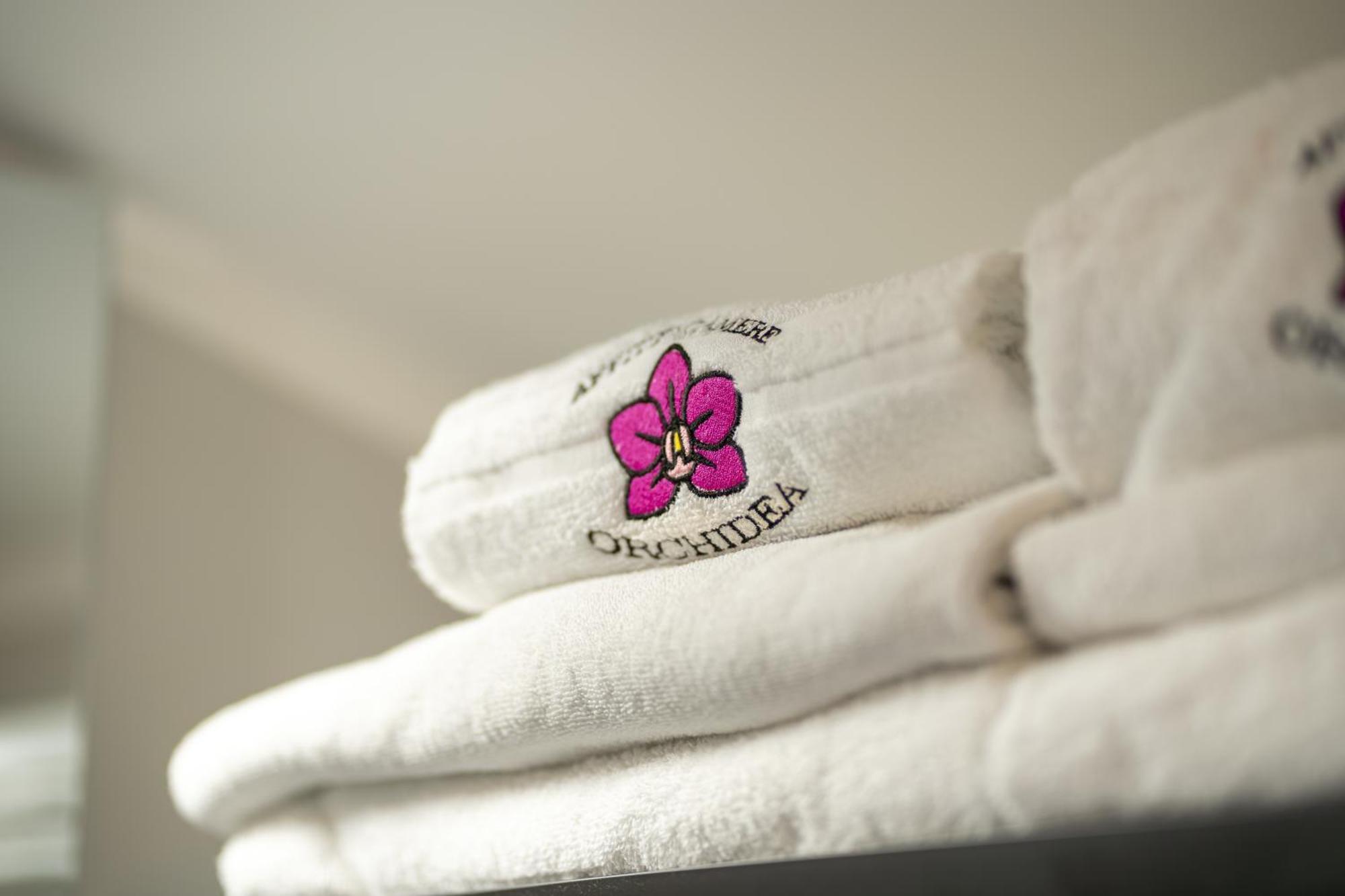 Affittacamere Orchidea For Tourists Hesperia Hosp Modena Exterior foto